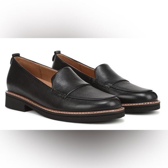 Naturalizer Shoes - Naturalizer Black Leather Loafers Size 9 Wide